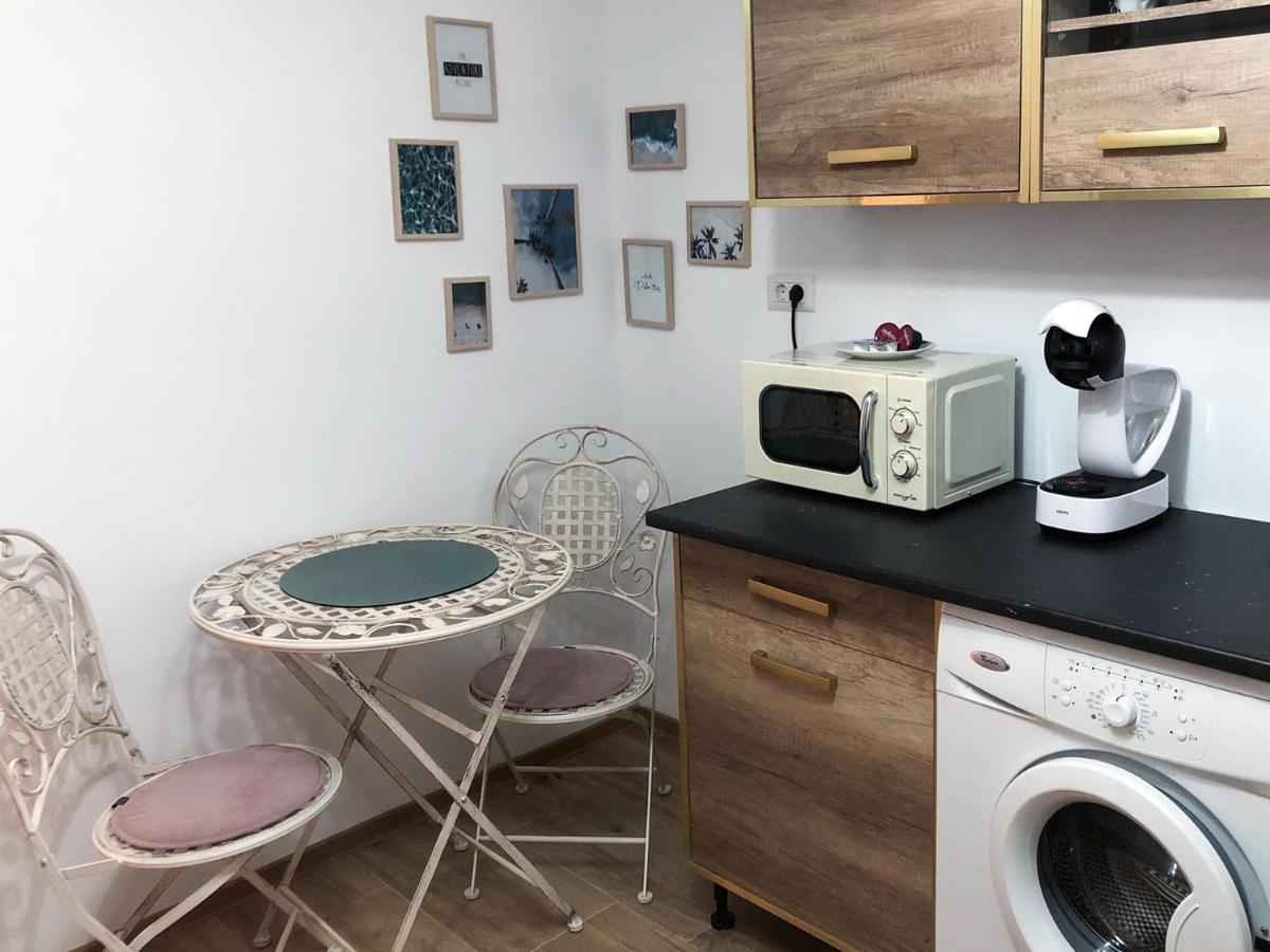 Ultra Central Apartment, Free Parking Oradea - Stray Cats Екстериор снимка
